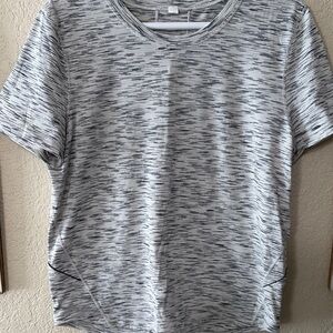 Lululemon Athletica Gray Fitted Short Sleeve T-Shirt